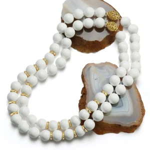 Bead Necklace in White Ceramic