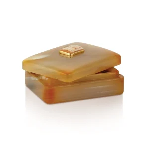 Small Agate Box with Shell Cameo